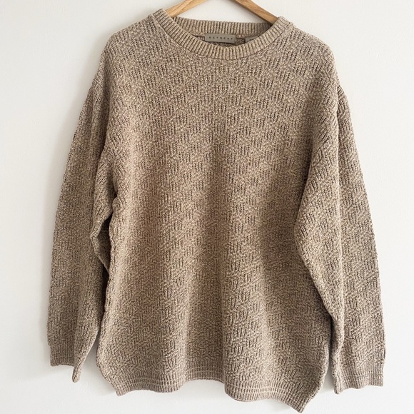 Vintage Retreat Men’s Beige Knit Sweater - Size M - Crewneck, Made in Canada - Picture 2 of 11